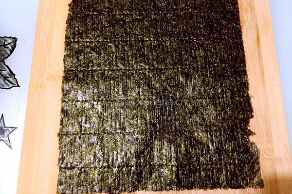 紫菜包饭的做法图解6
