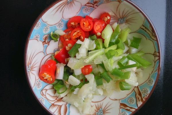 黄瓜金针菇卷的做法图解7