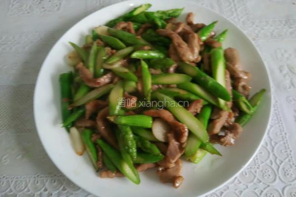 芦笋里脊鸡蛋饼的做法图解5