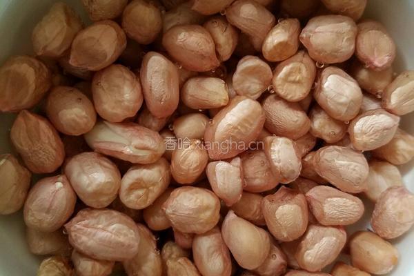 粽子 (猪肉咸蛋绿豆花生干贝虾米)的做法图解5