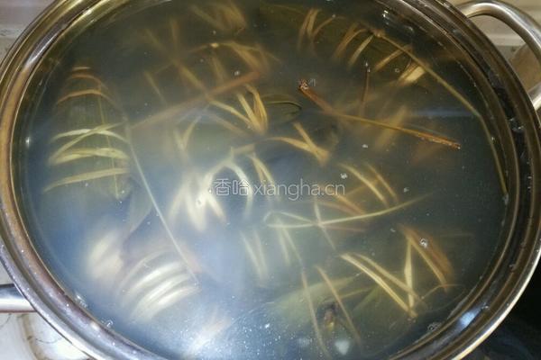 粽子 (猪肉咸蛋绿豆花生干贝虾米)的做法图解19