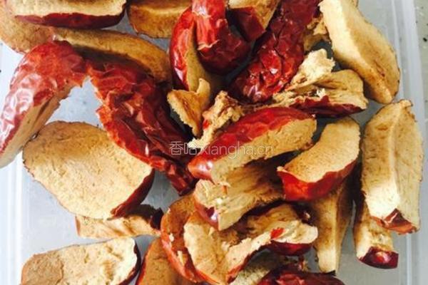 核桃枣糕的做法图解1