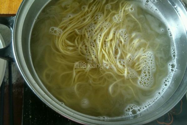 蒜泥红椒冷面的做法图解5