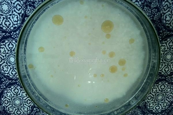 西兰花瘦肉粥（砂锅）的做法图解2