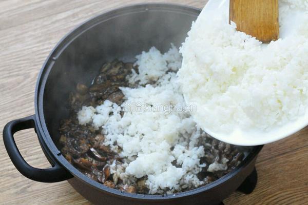 香菇油饭的做法图解4