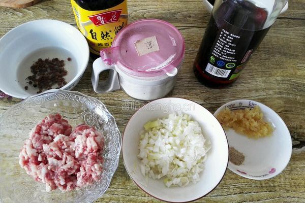 羊肉烧麦的做法图解1