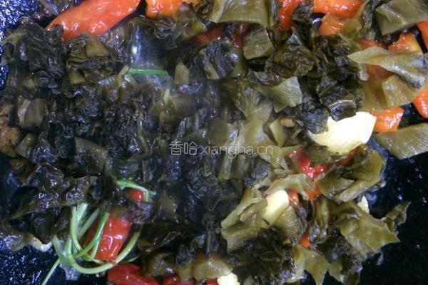 酸菜炖鲫鱼的做法图解9