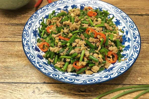 韭薹炒肉末