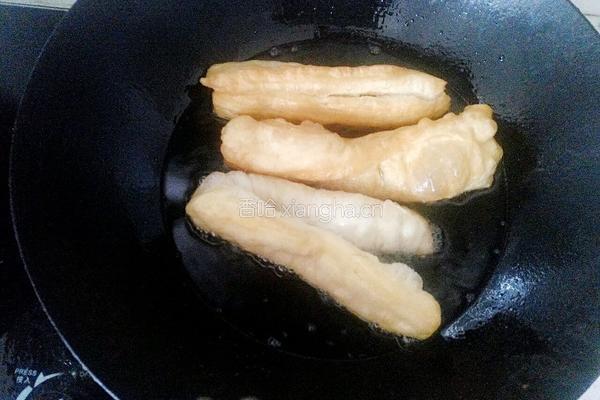 自制油条的做法图解5