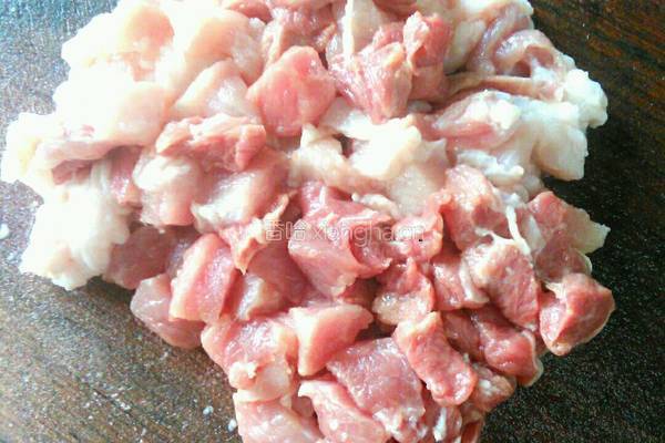 毛豆烧肉的做法图解3