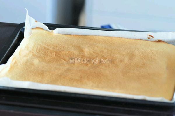 巧克力草莓蛋糕卷的做法图解7