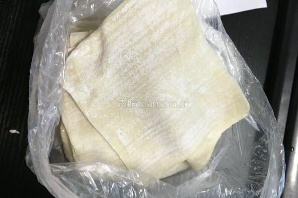 鲜虾猪肉馄饨的做法图解2