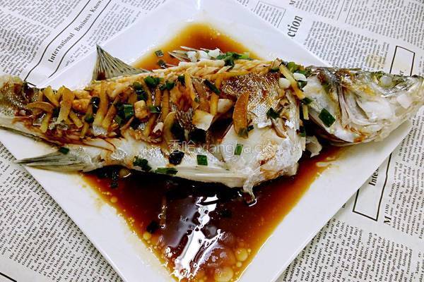 清蒸鲈鱼