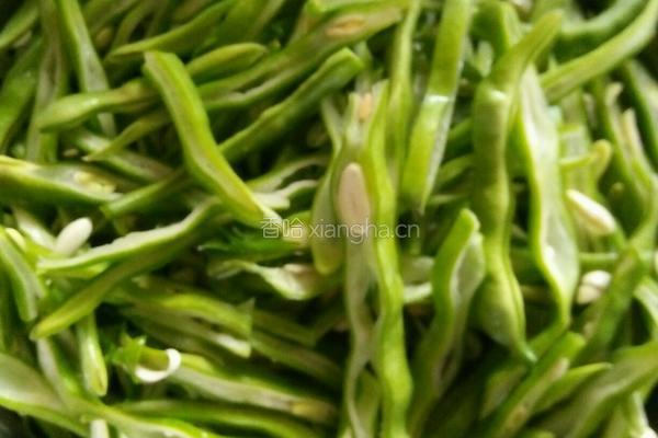 清炒豆角丝的做法图解2