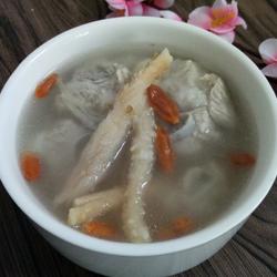 沙参枸杞排骨汤的做法[图]