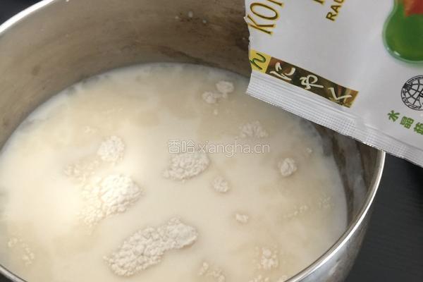 花生酱奶皮木瓜卷的做法图解5