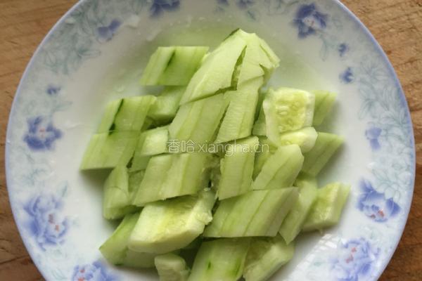 凉拌拍黄瓜的做法图解5
