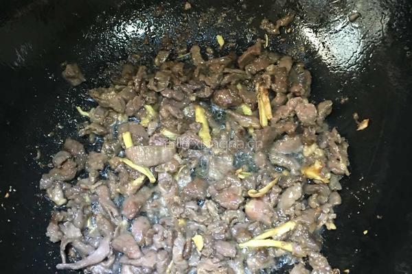 白辣椒炒牛肉的做法图解5