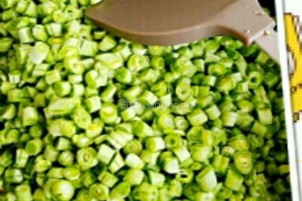 虾酱鸡蛋炒四季豆的做法图解4