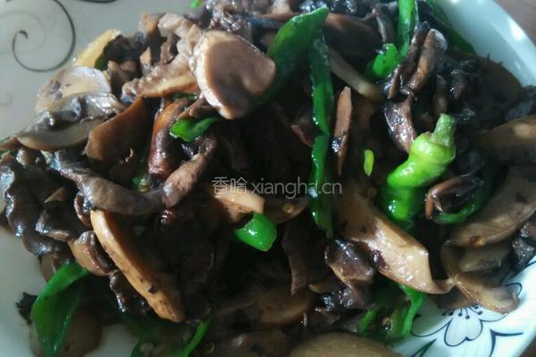 青椒巴西菇的做法图解8