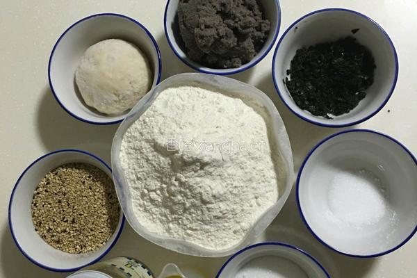 豆渣芝麻椒叶包的做法图解1
