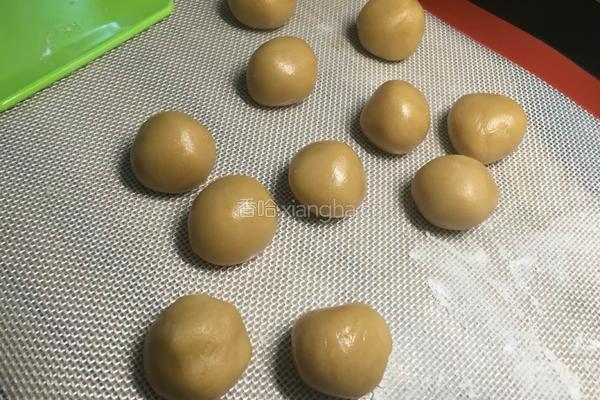 广式月饼的做法图解6