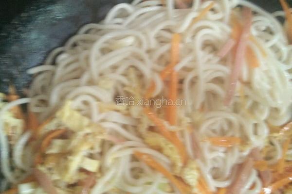 炒面条的做法图解3