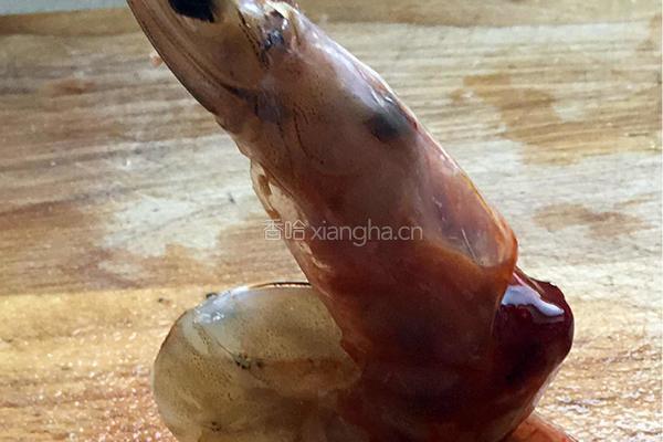 红酒醉虾的做法图解6