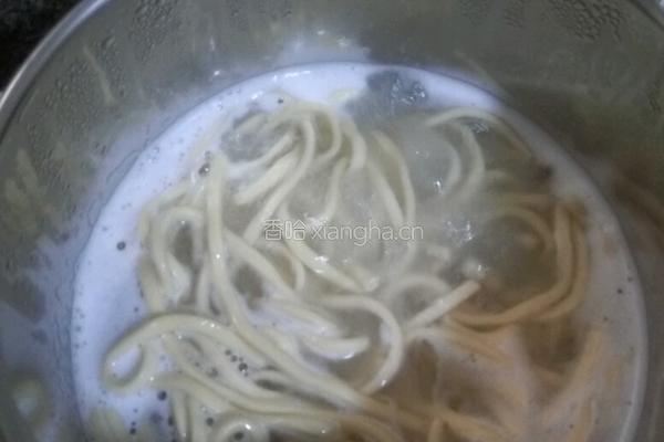 番茄鸡蛋面的做法图解3