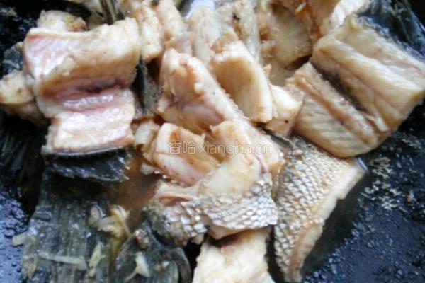 焖生鱼骨的做法图解4