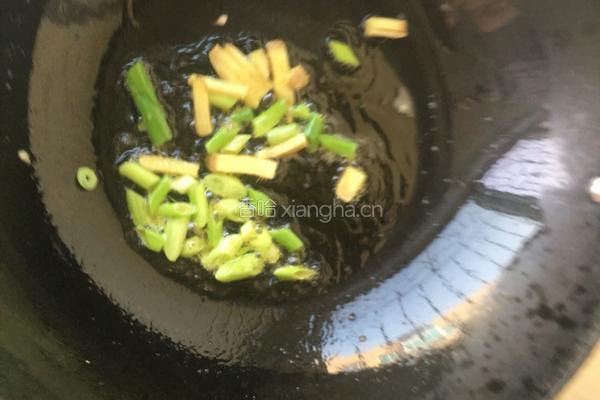 西红柿炒鸡蛋凉拌面的做法图解3