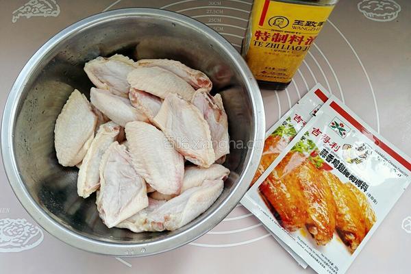 蒜香粉脆皮鸡翅的做法图解1