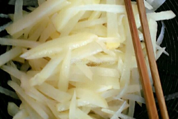 凉调土豆丝的做法图解6