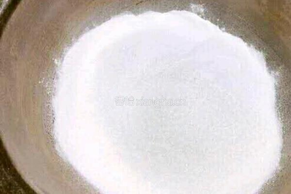 水晶紫薯糕的做法图解1