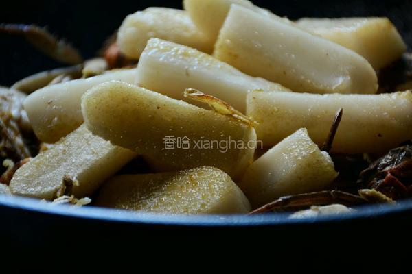 河蟹炒年糕的做法图解7