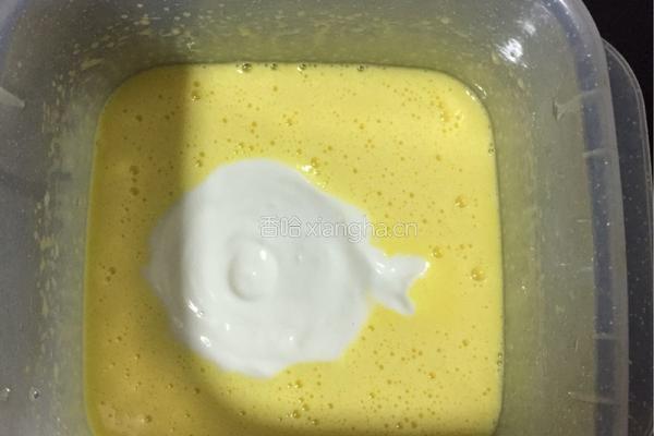 酸奶蛋糕的做法图解4