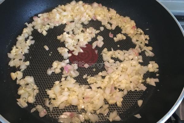 香草鲑鱼炖饭的做法图解5