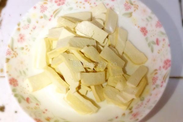 青辣椒炒白干的做法图解2