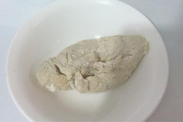 洋葱拌鸡丝的做法图解2