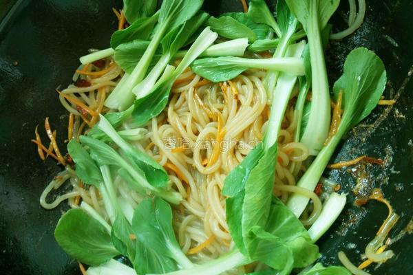 胡萝卜青菜鸡蛋炒粉的做法图解10