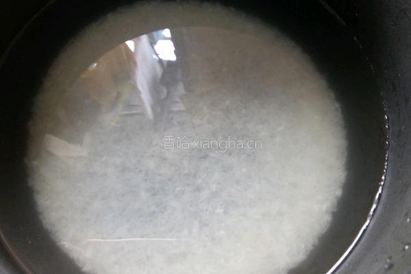 虾蟹粥的做法图解1