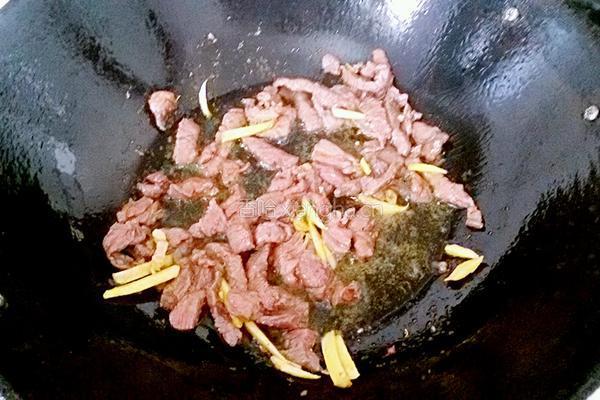 醋溜尖椒牛肉的做法图解5