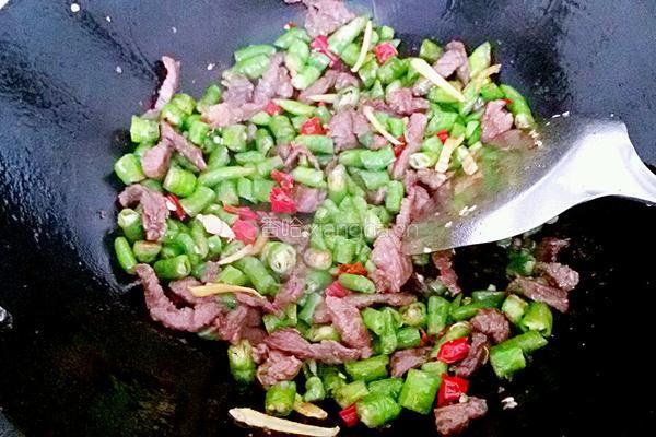 醋溜尖椒牛肉的做法图解7