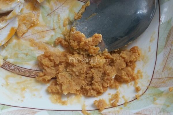咸蛋黄豆腐的做法图解2