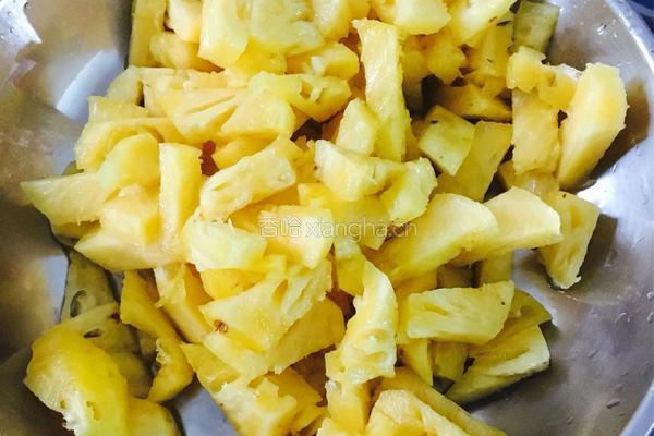 菠萝炒饭的做法图解4