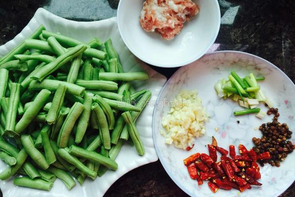 干煸四季豆的做法图解3