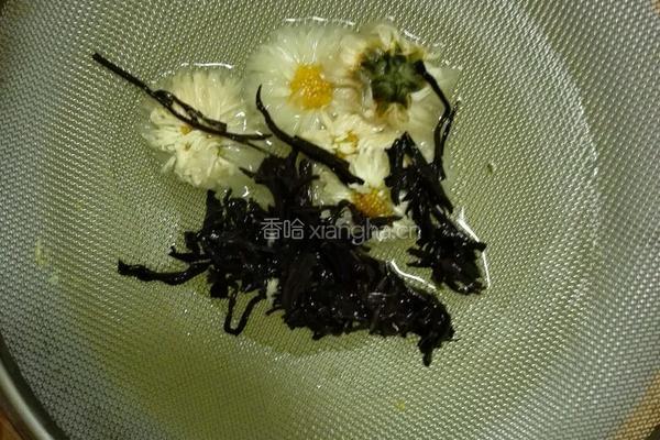雪碧柠檬茶的做法图解3