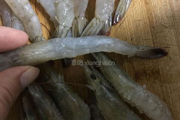 椒盐大虾的做法图解5