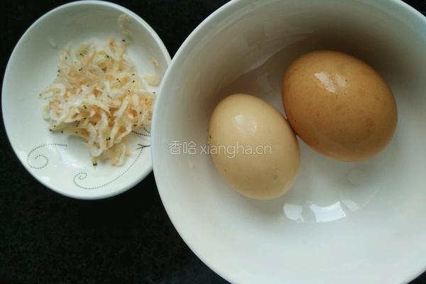 虾米蒸蛋的做法图解1