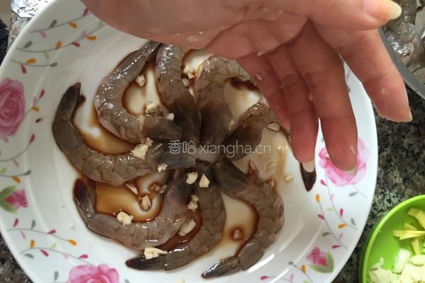 泰式酱油蒸太阳虾的做法图解3